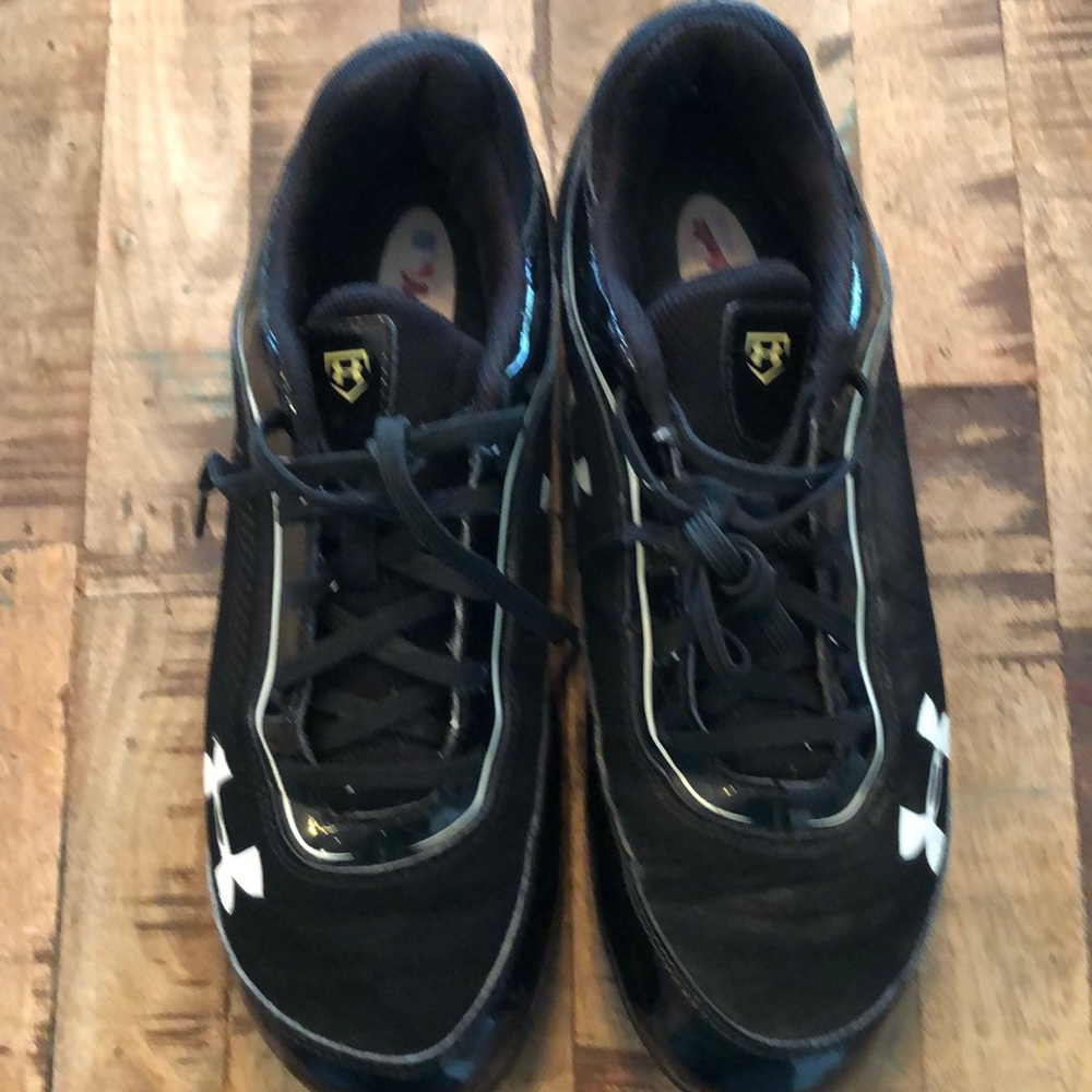 Boys under armour baseball cleats.